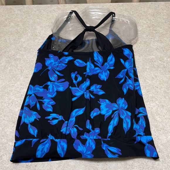LANDS’ END BLOUSON TANKINI SWIM TOP WITH AQUA BLUE & PURLE FLORAL PRINT - Picture 2 of 8